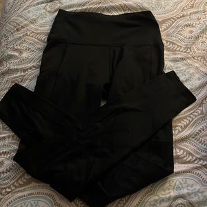 aerie black leggings!